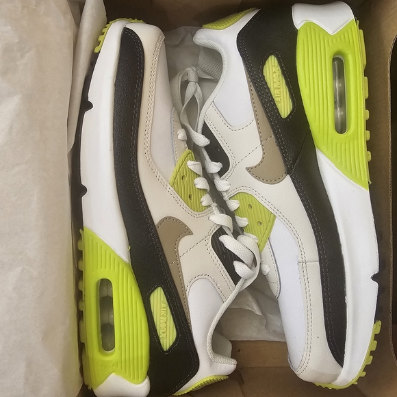 Nike Air Max 90 White and Green Sneakers - Picture 8 of 8